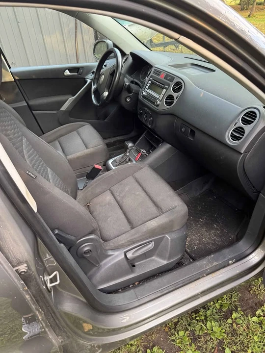 2009 Volkswagen Tiguan - Image 12 of 13