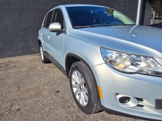 2009 Volkswagen Tiguan - Image 10 of 21