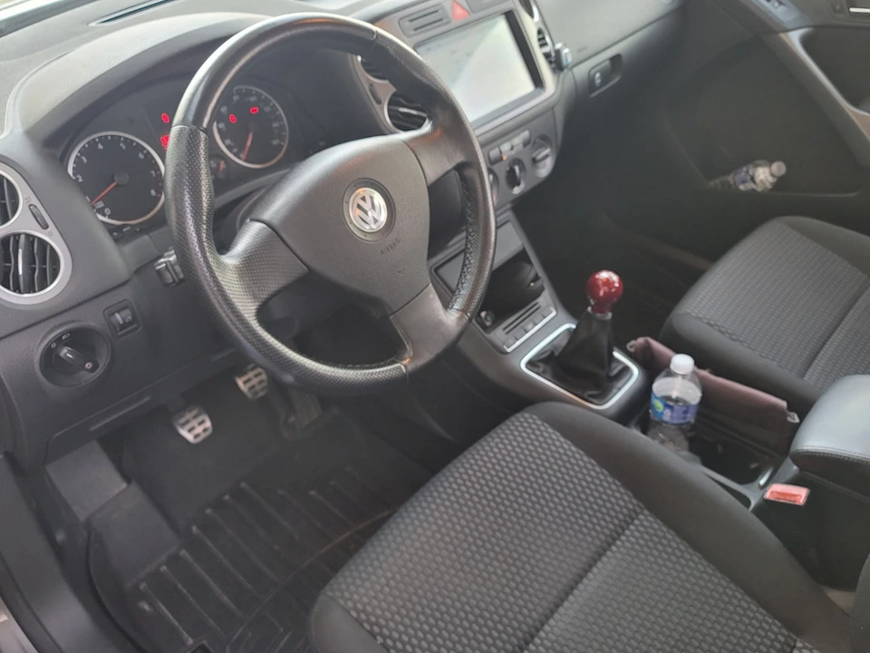 2009 Volkswagen Tiguan - Image 8 of 18
