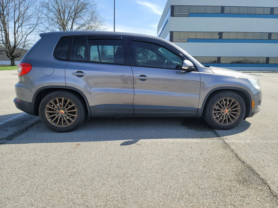 2009 Volkswagen Tiguan - Image 3 of 18