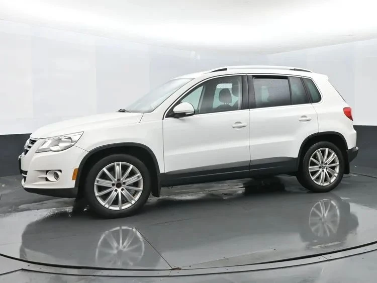 2009 Volkswagen Tiguan - Image 5 of 12