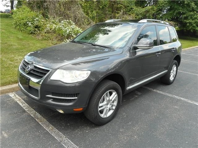 2009 Volkswagen Touareg - Image 9 of 12