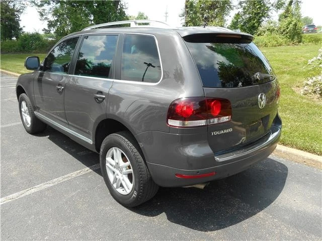 2009 Volkswagen Touareg - Image 7 of 12