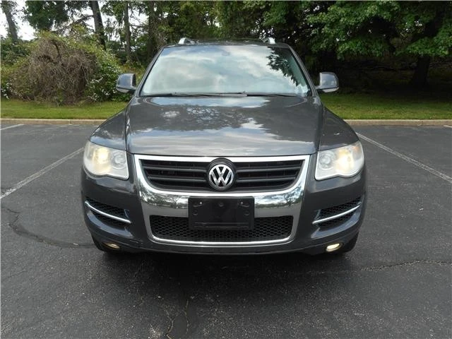 2009 Volkswagen Touareg - Image 11 of 12
