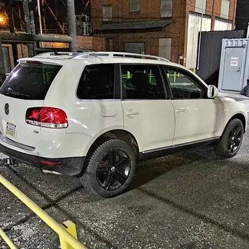 2009 Volkswagen Touareg TDI Lux Sport Utility 4D