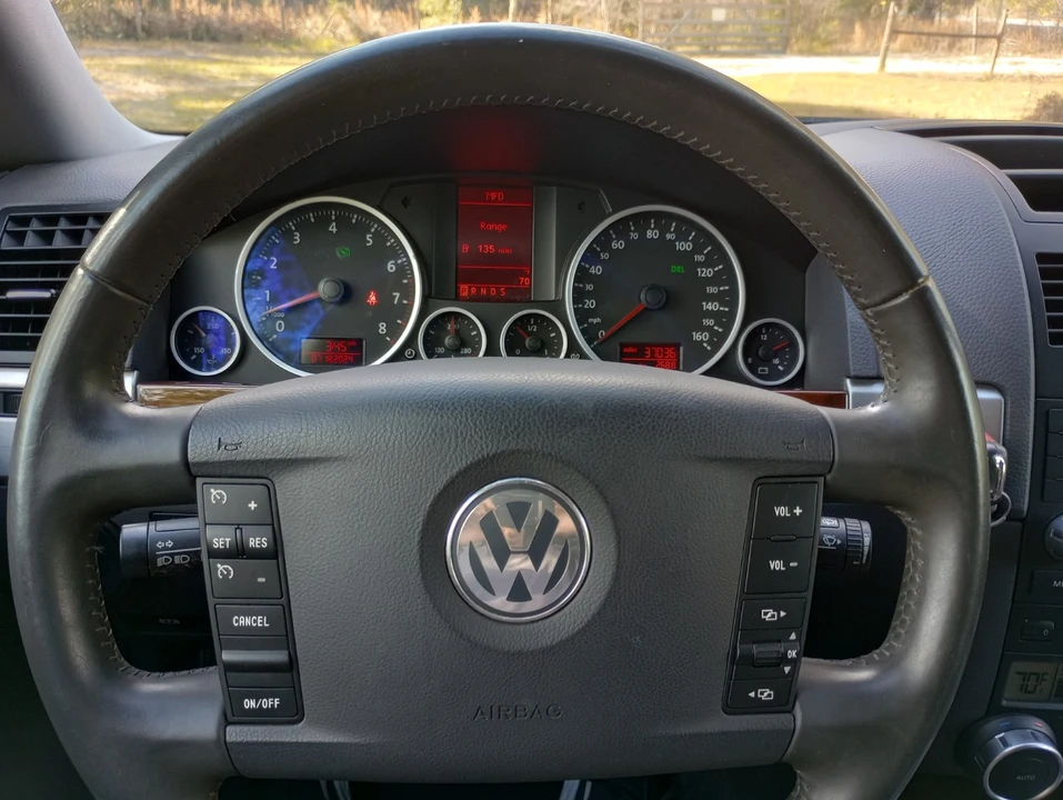 2009 Volkswagen Touareg - Image 18 of 20