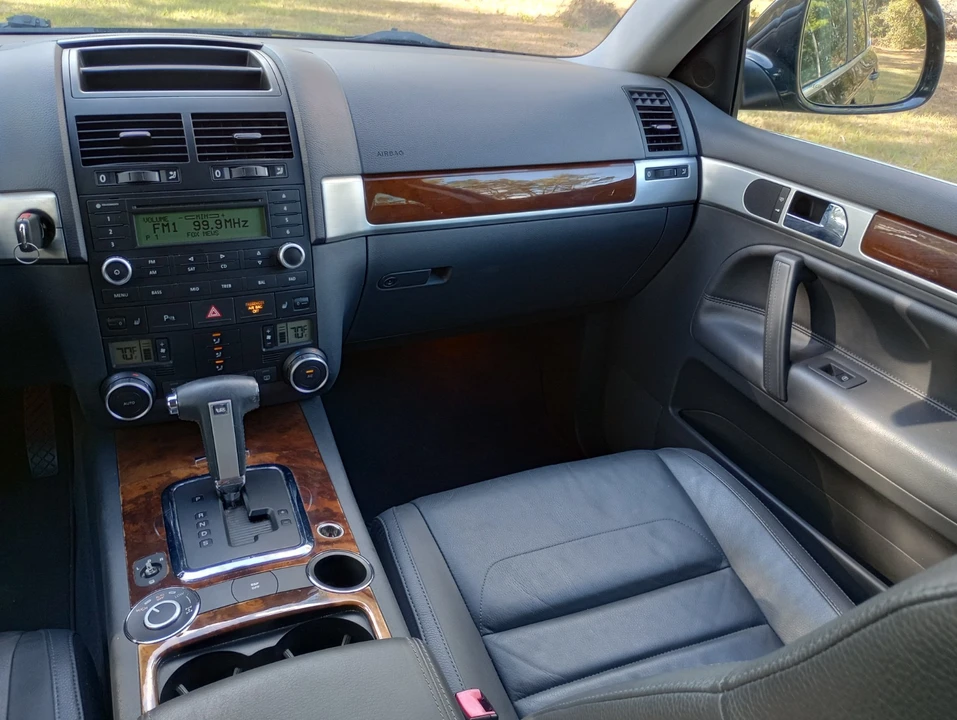 2009 Volkswagen Touareg - Image 17 of 20