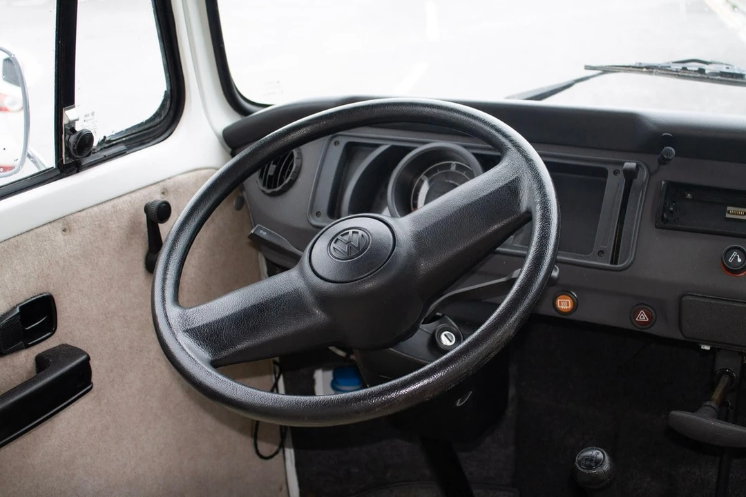 2009 Volkswagen Bay-Window Bus - Image 28 of 30
