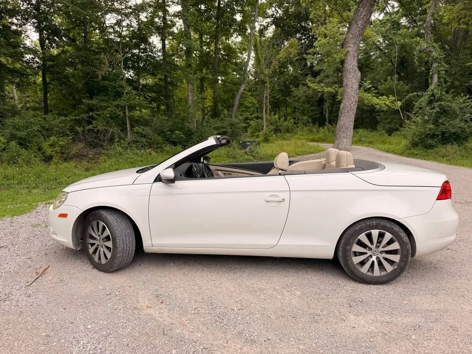 2009 Volkswagen Eos - Image 2 of 5