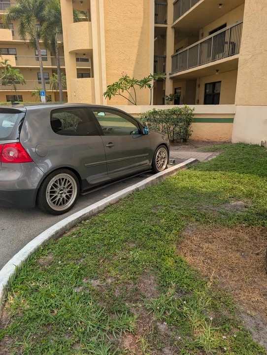 2009 Volkswagen GTI Mk5 - Image 5 of 5