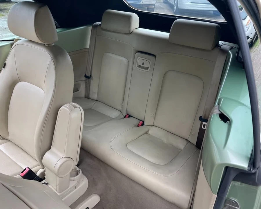 2009 Volkswagen New Beetle - Image 13 of 15