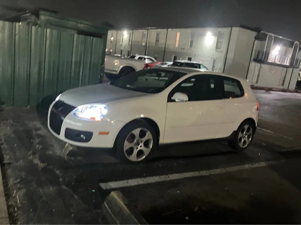 2009 Volkswagen GTI Mk5 - Image 5 of 5