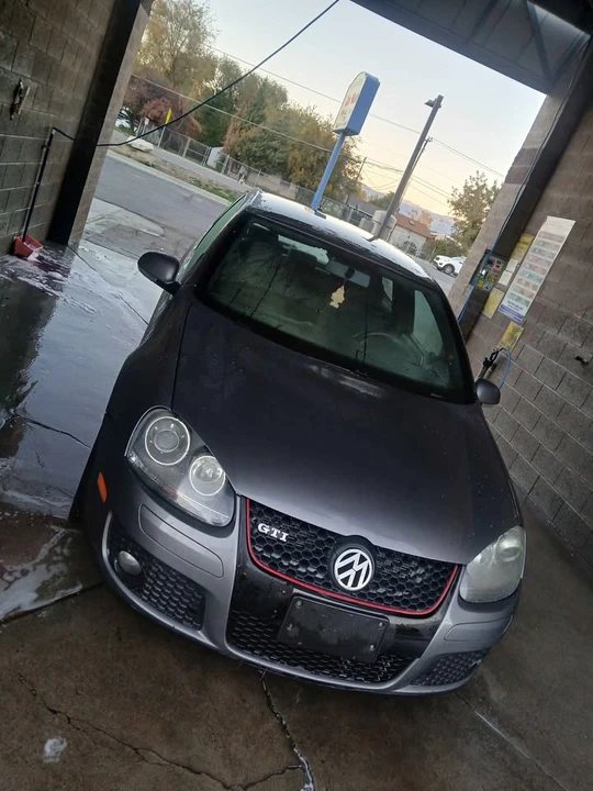 2009 Volkswagen GTI Mk5 - Image 2 of 5