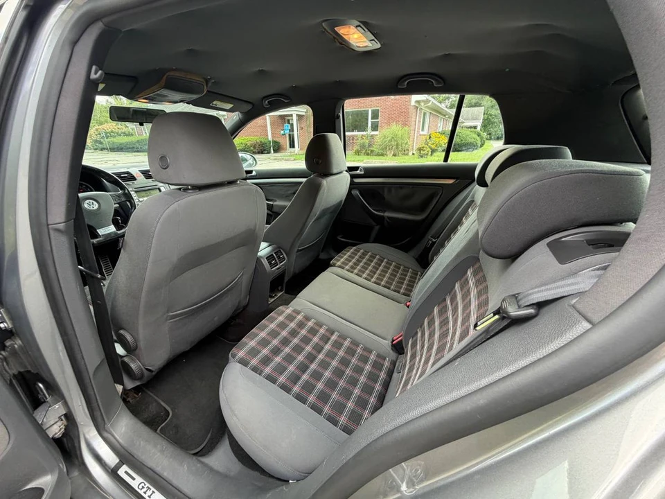 2009 Volkswagen GTI Mk5 - Image 8 of 11