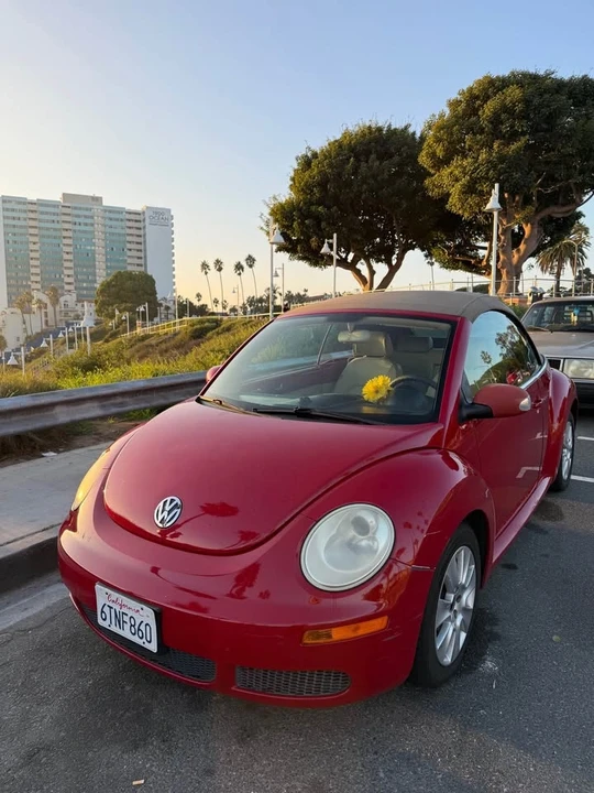2009 Volkswagen New Beetle - Image 4 of 18