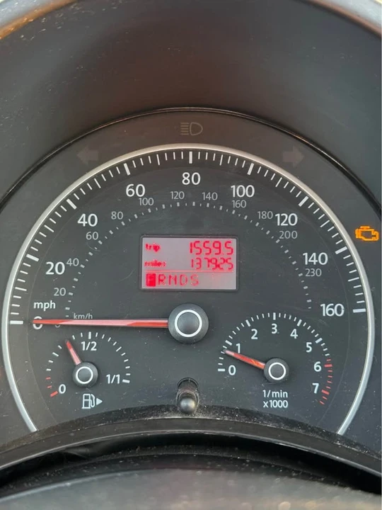 2009 Volkswagen New Beetle - Image 14 of 18
