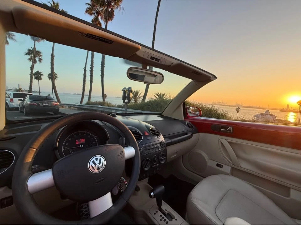 2009 Volkswagen New Beetle - Image 15 of 18