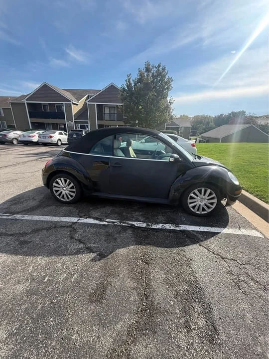 2009 Volkswagen New Beetle - Image 3 of 9