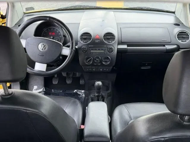 2009 Volkswagen New Beetle - Image 2 of 3