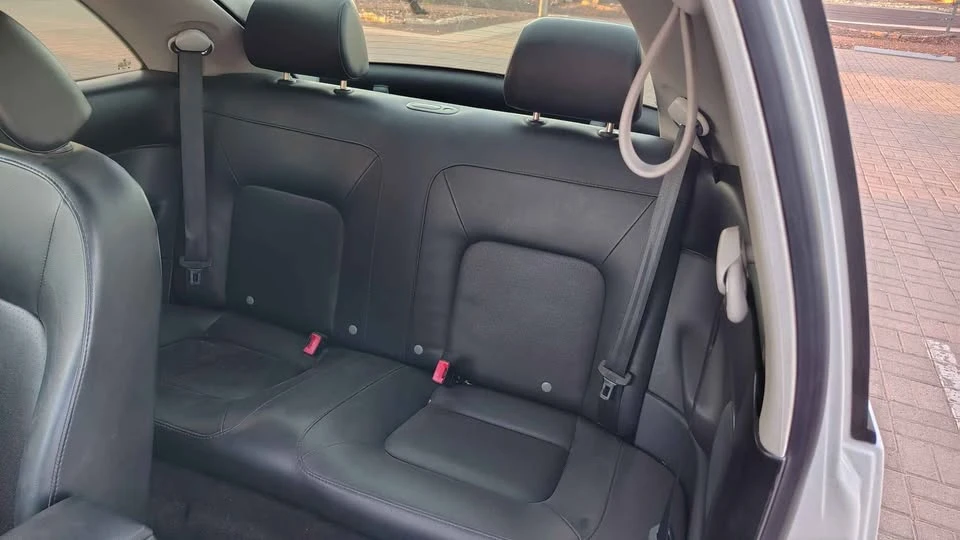 2009 Volkswagen New Beetle - Image 13 of 18
