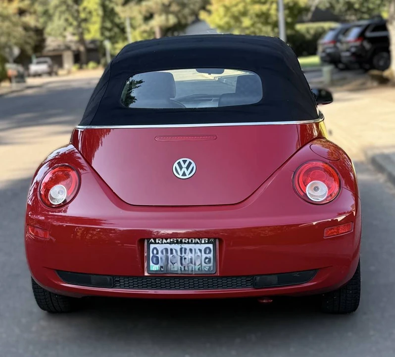 2009 Volkswagen New Beetle - Image 15 of 19
