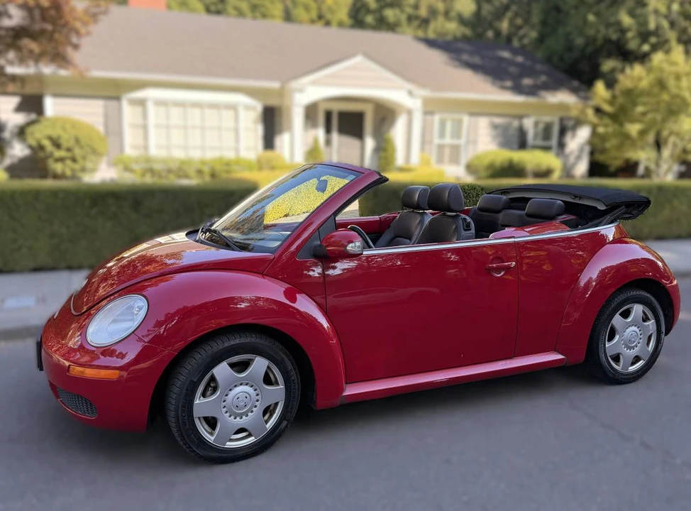 2009 Volkswagen New Beetle - Image 17 of 19