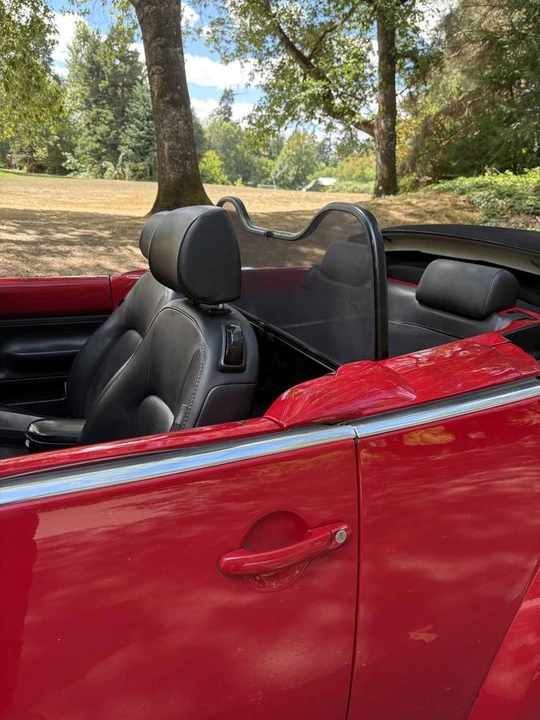 2009 Volkswagen New Beetle - Image 18 of 19