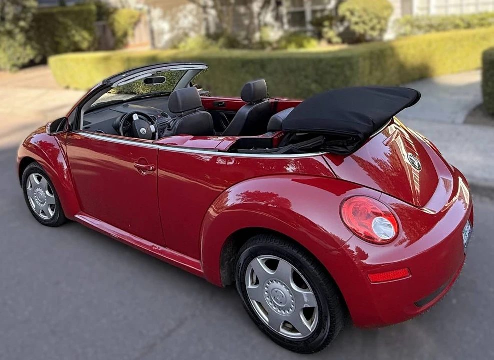 2009 Volkswagen New Beetle - Image 7 of 19