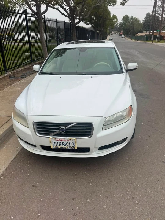 2009 Volvo 200 Series - Image 2 of 5