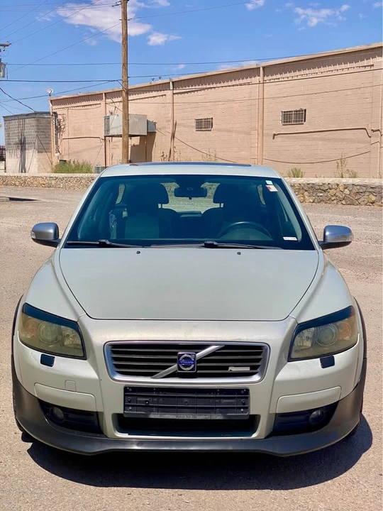 2009 Volvo C30 - Image 2 of 15