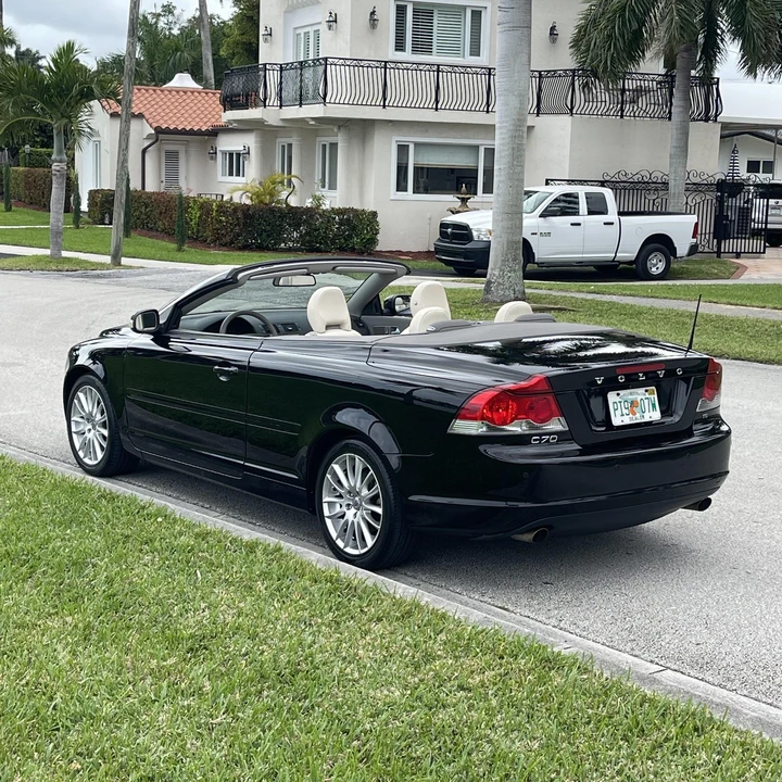 2009 Volvo C70 2nd Gen - Image 8 of 12