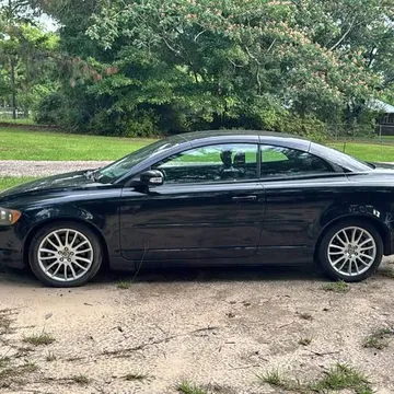 2009 Volvo C70 Convertible 2D