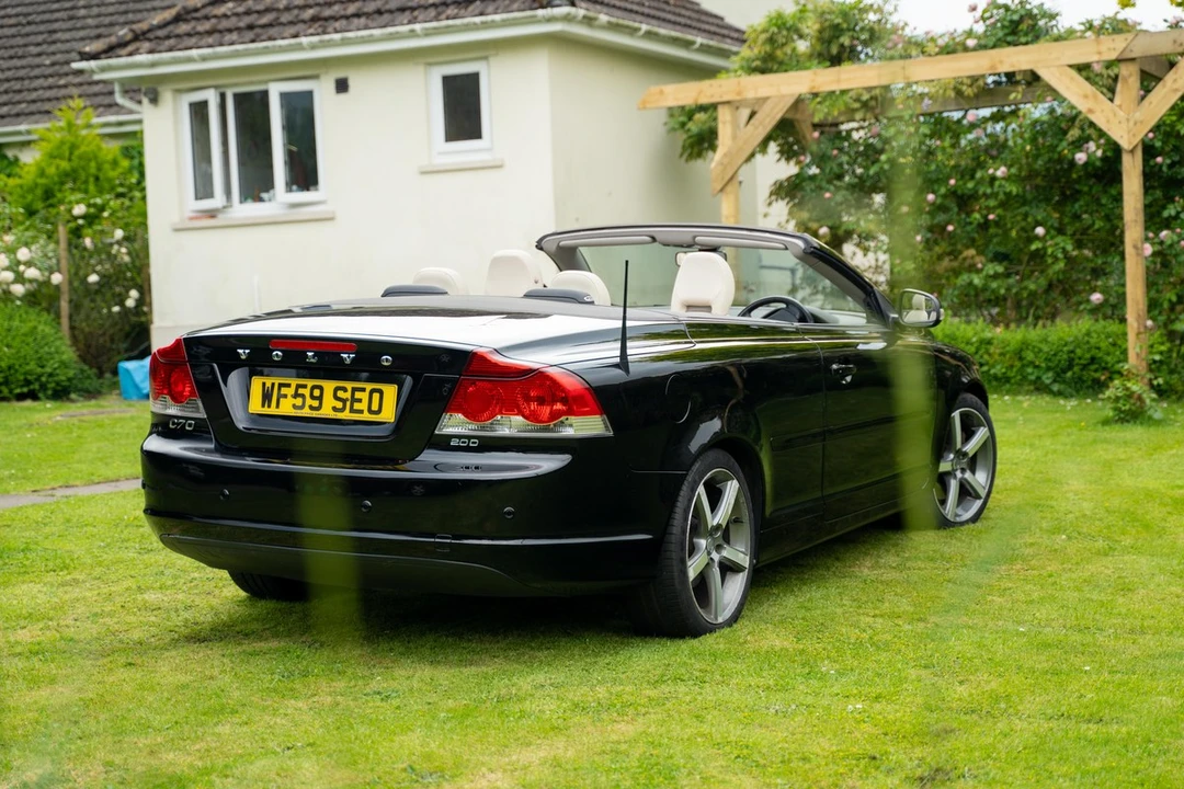 2009 Volvo C70 2nd Gen - Image 7 of 30