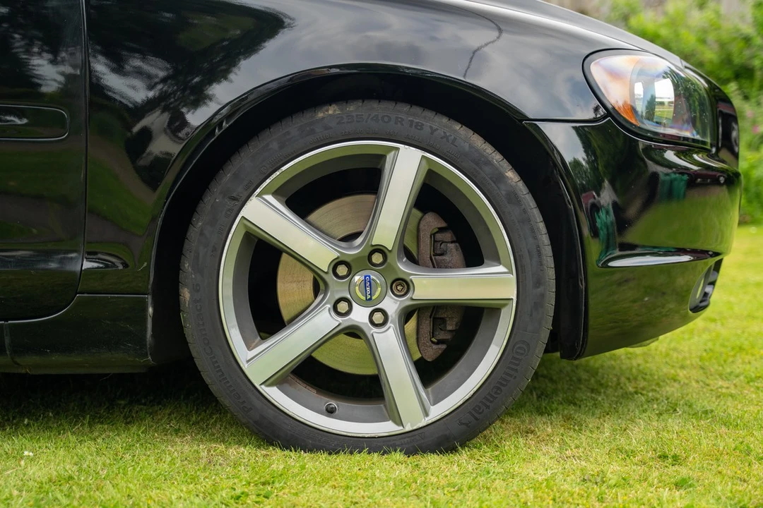 2009 Volvo C70 2nd Gen - Image 17 of 30