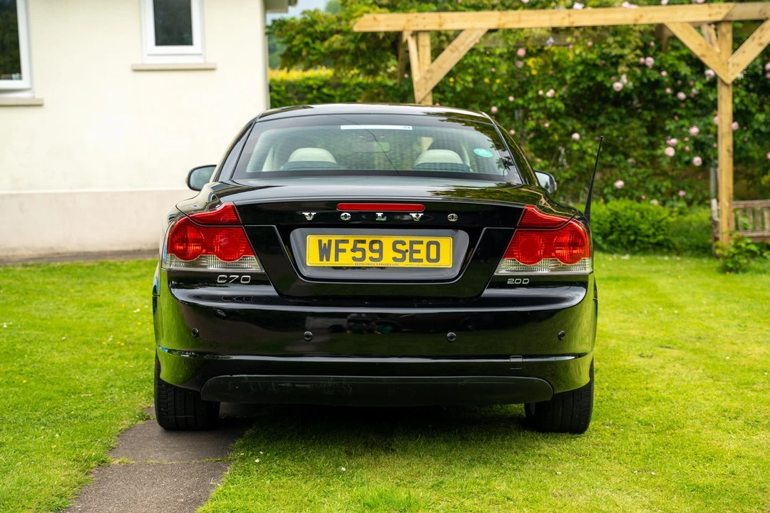 2009 Volvo C70 2nd Gen - Image 14 of 30
