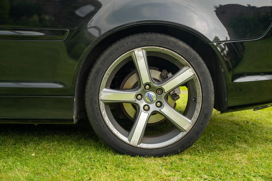 2009 Volvo C70 2nd Gen - Image 19 of 30