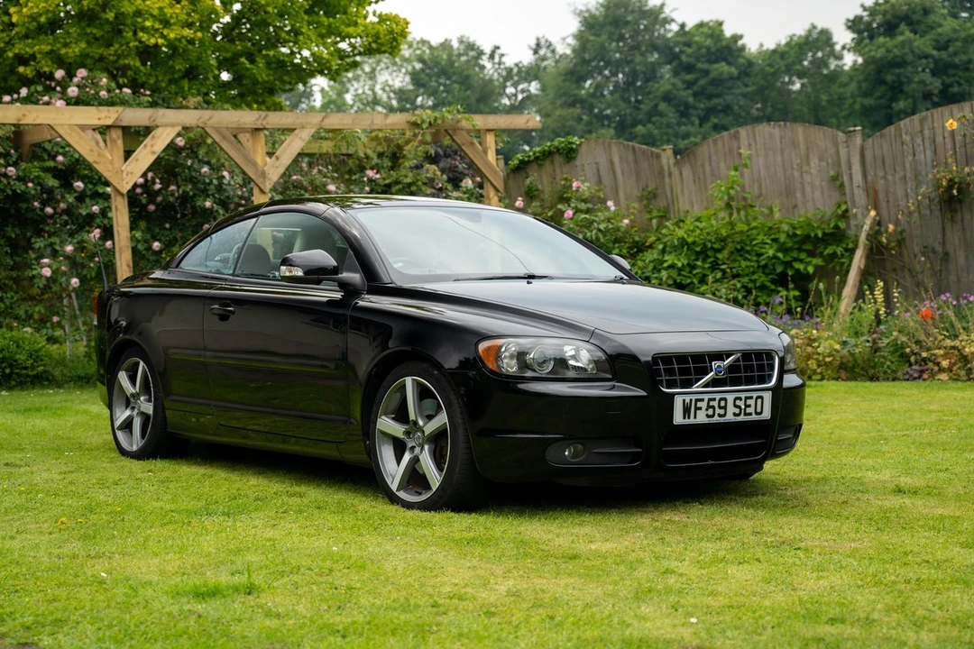 2009 Volvo C70 2nd Gen - Image 9 of 30