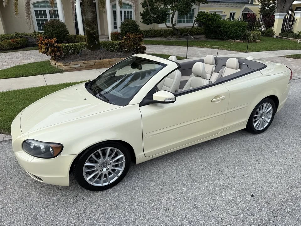 2009 Volvo C70 2nd Gen - Image 8 of 20