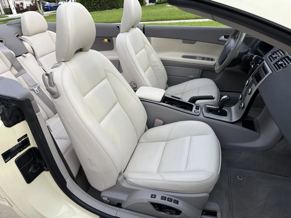 2009 Volvo C70 2nd Gen - Image 16 of 20