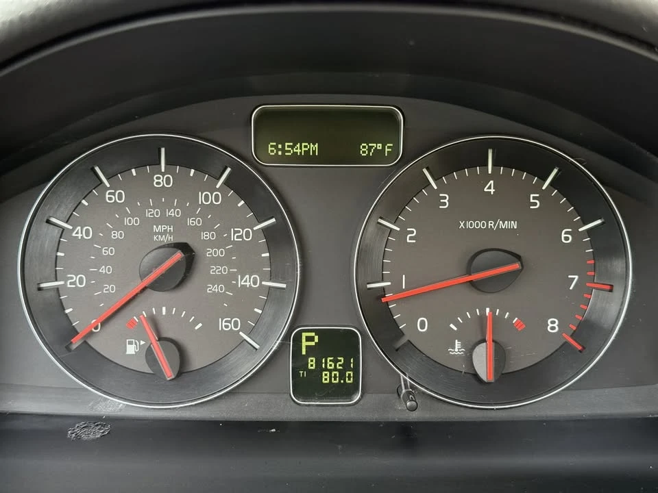 2009 Volvo C70 2nd Gen - Image 10 of 20