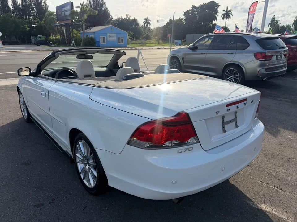2009 Volvo C70 2nd Gen - Image 5 of 10