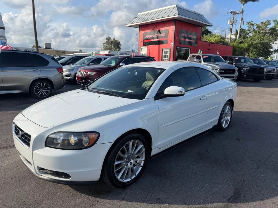 2009 Volvo C70 2nd Gen - Image 8 of 10
