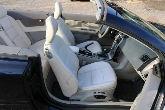 2009 Volvo C70 2nd Gen - Image 11 of 17