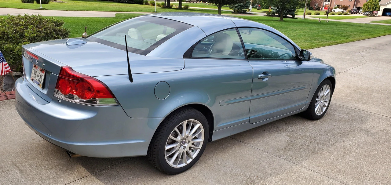 2009 Volvo C70 2nd Gen - Image 4 of 31