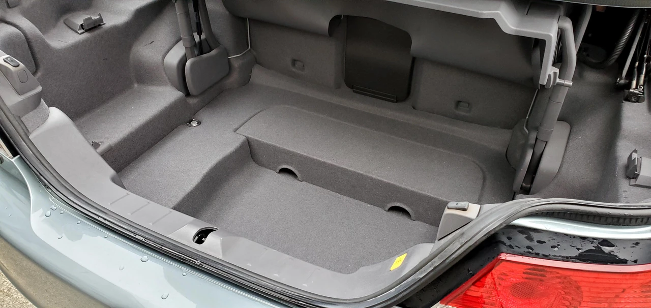 2009 Volvo C70 2nd Gen - Image 27 of 31