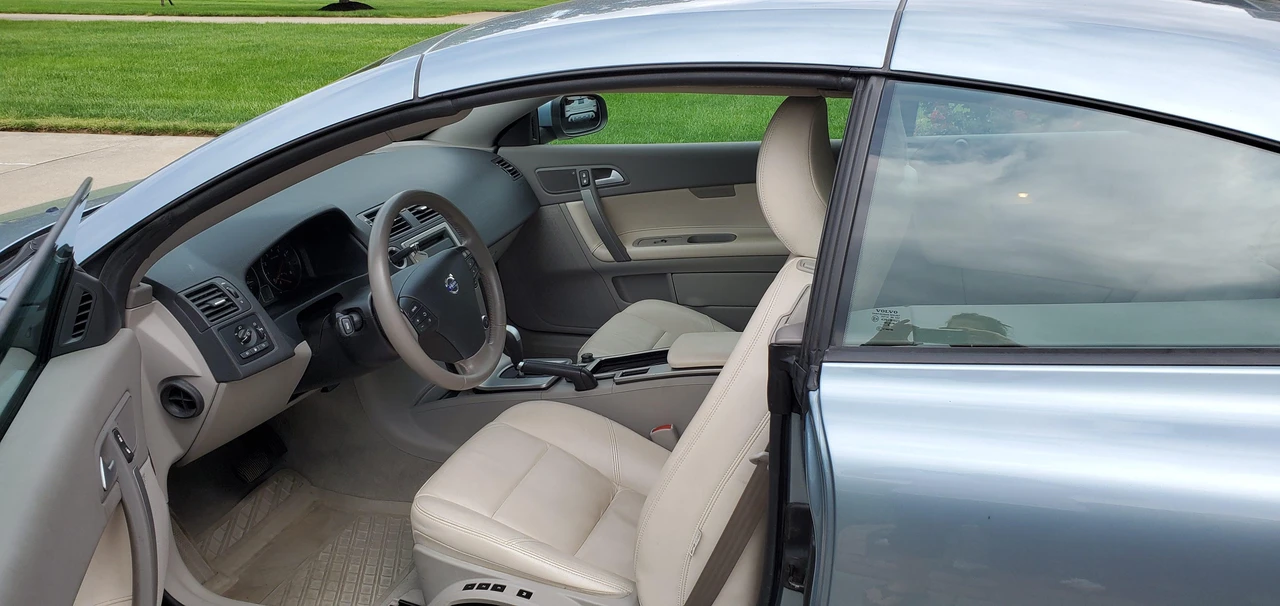2009 Volvo C70 2nd Gen - Image 20 of 31