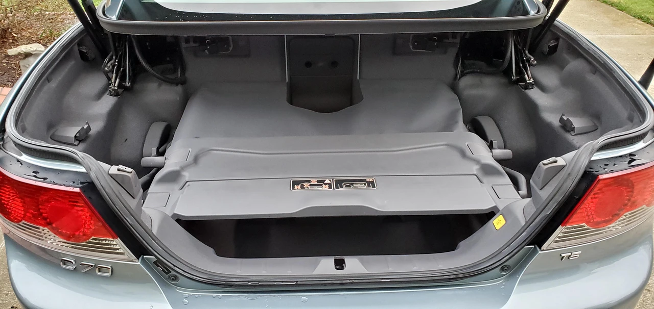 2009 Volvo C70 2nd Gen - Image 30 of 31