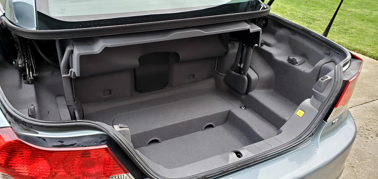 2009 Volvo C70 2nd Gen - Image 28 of 31