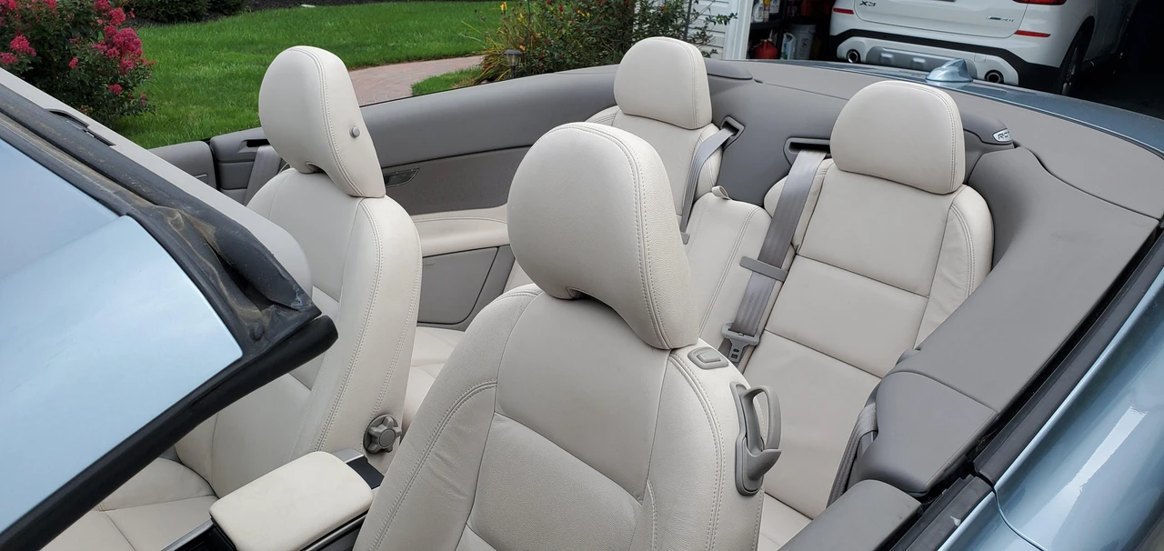2009 Volvo C70 2nd Gen - Image 21 of 31