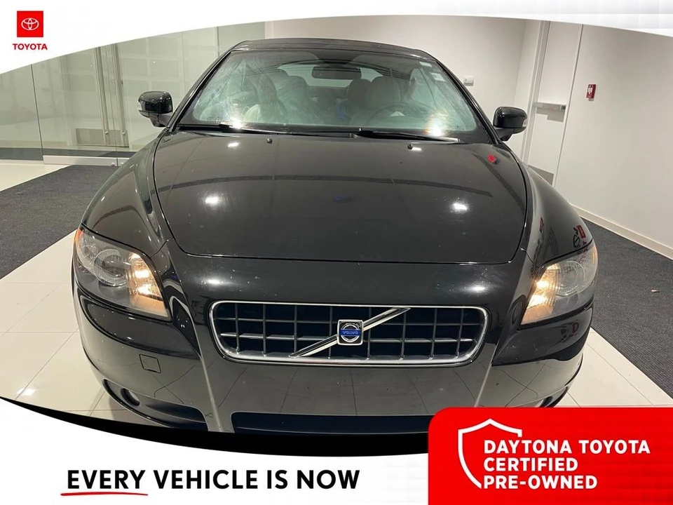2009 Volvo C70 2nd Gen - Image 2 of 10
